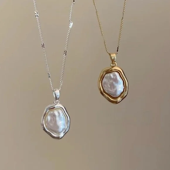 Gold Pearl Baroque Pendant Necklace - Picture 4 of 4